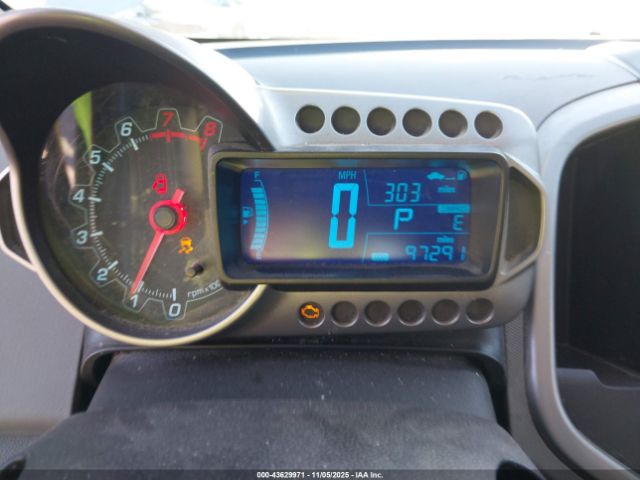 Chevrolet Sonic Lt Auto Image 3