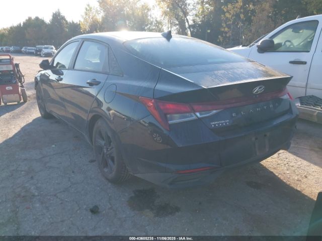 Hyundai ELANTRA Sel Image 3