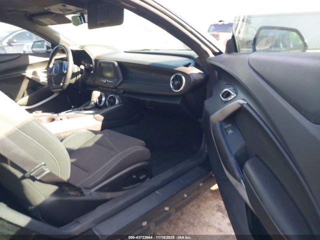 Chevrolet Camaro 1lt Image 7