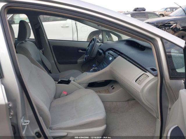 Toyota Prius Ii Image 8