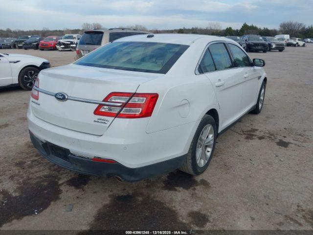 Ford Taurus Sel Image 12