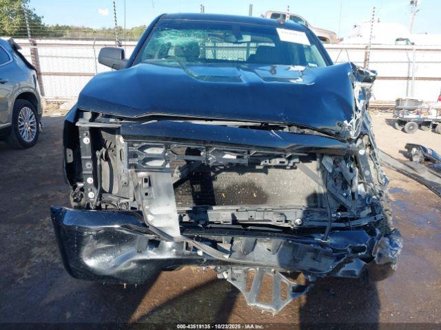 Chevrolet Silverado 1500 Wt Image 10