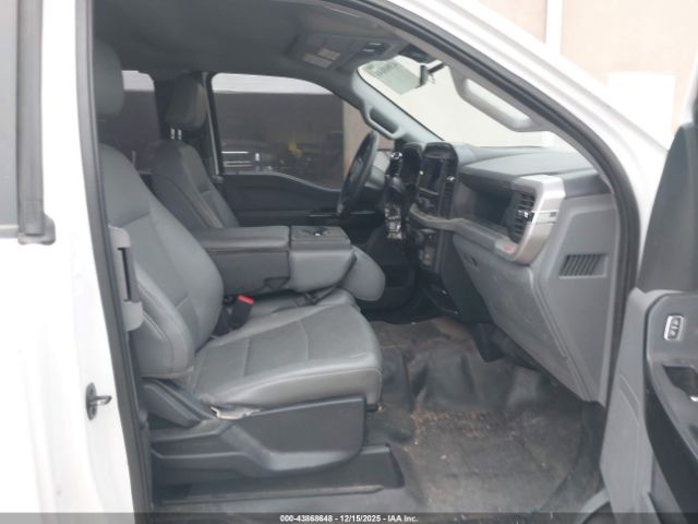 Ford F-150 Xl Image 2