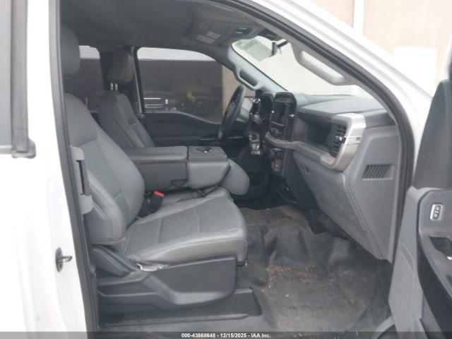 Ford F-150 Xl Image 2