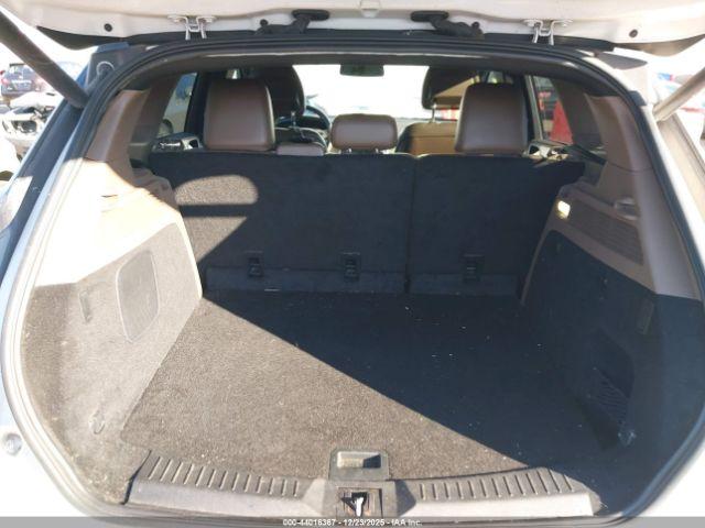 Lincoln MKC Image 12