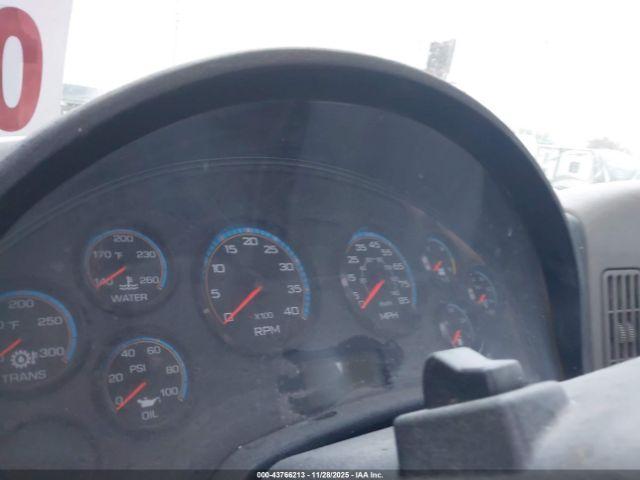 International 4000 4300 Image 3