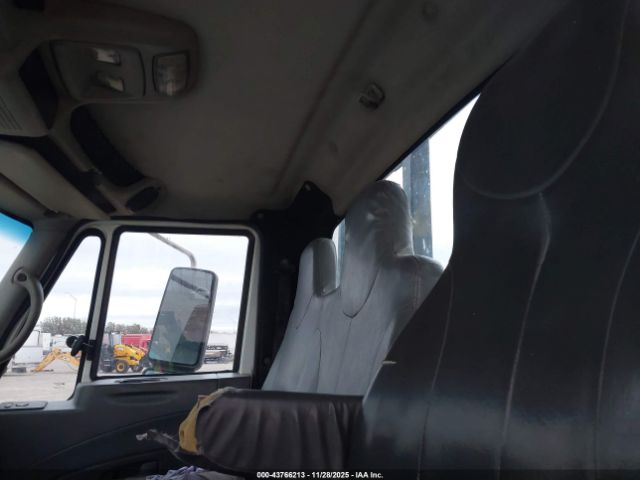 International 4000 4300 Image 5