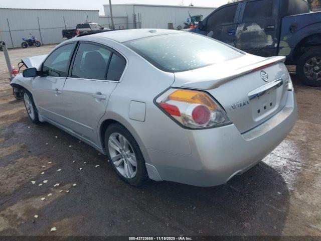 Nissan Altima 3.5 Sr Image 10