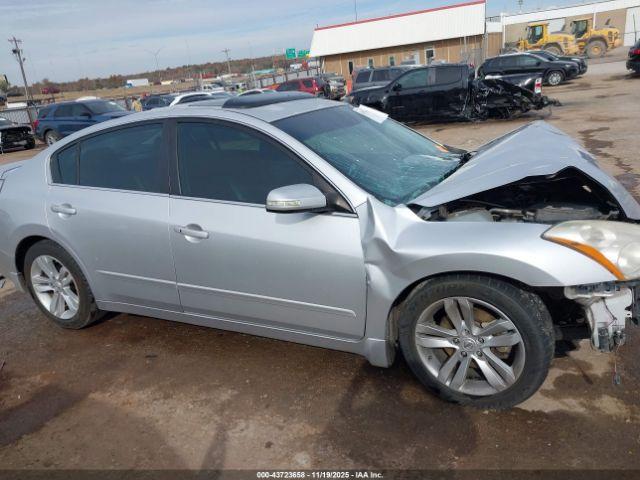 Nissan Altima 3.5 Sr Image 9