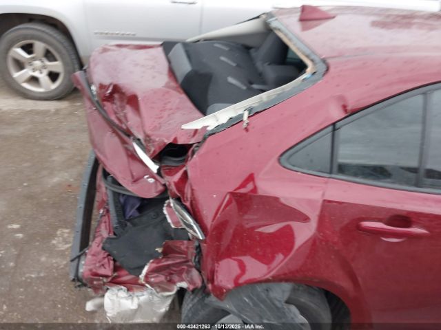 Toyota Corolla Le Image 6