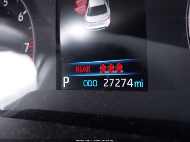 Toyota Corolla Le Image 13