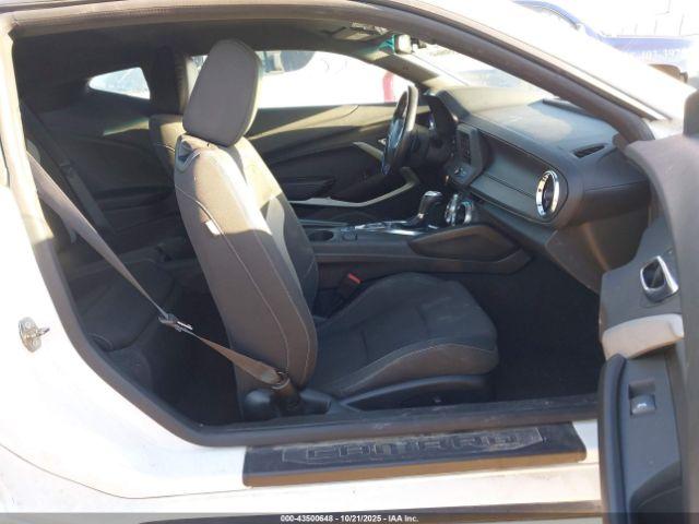 Chevrolet Camaro Rwd  1lt Image 2