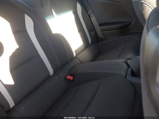 Chevrolet Camaro Rwd  1lt Image 8