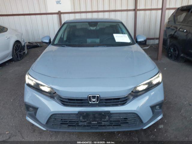 Honda Civic Touring Image 11