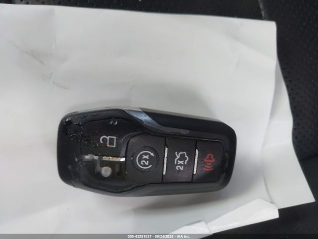 Ford Explorer Limited Image 11