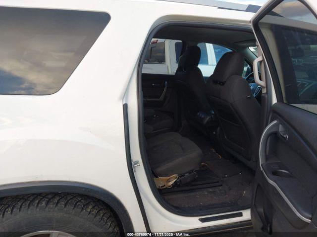 GMC Acadia Sle Image 2