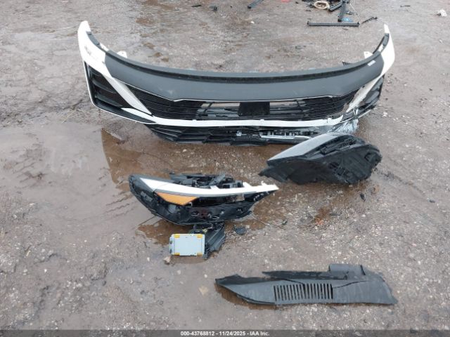 Hyundai ELANTRA Limited Image 16