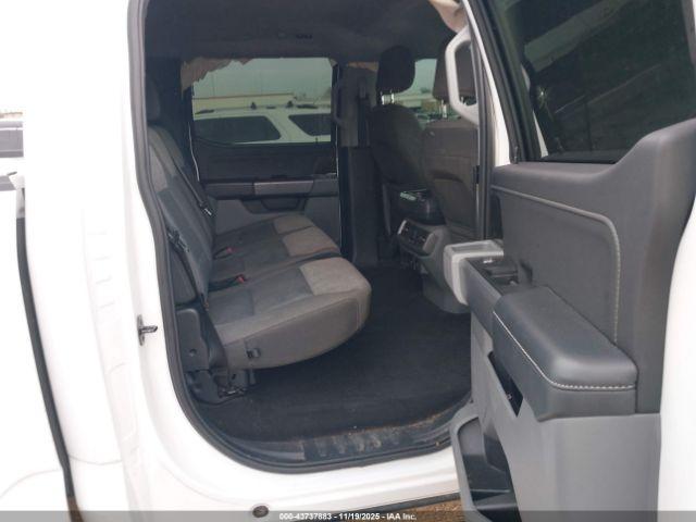 Ford F-150 Xlt Image 12