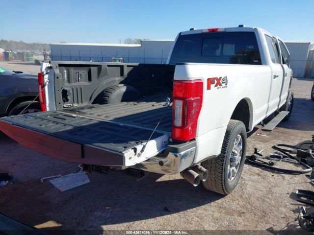 Ford F-350 King Ranch Image 8