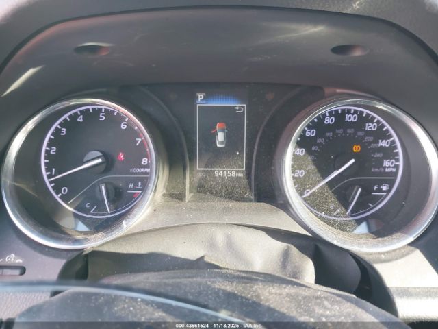 Toyota Camry Se Image 2