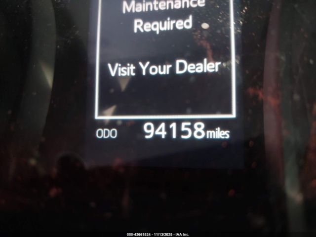 Toyota Camry Se Image 12