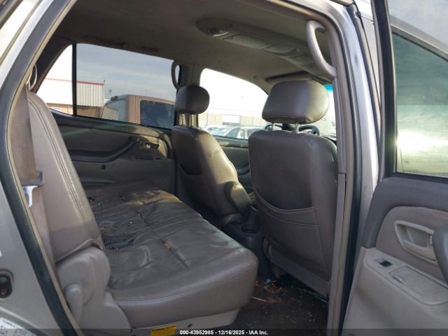 Toyota Sequoia Sr5 V8 Image 5