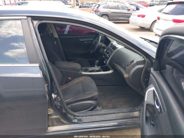 Nissan Altima 2.5 S Image 5