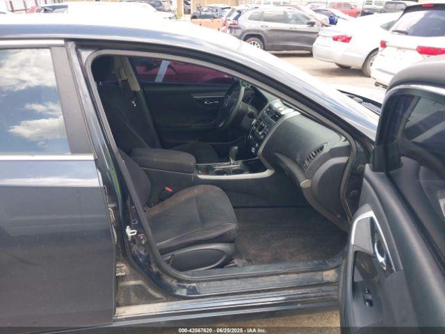 Nissan Altima 2.5 S Image 5