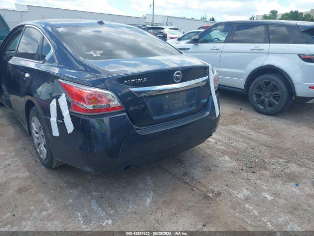 Nissan Altima 2.5 S Image 2