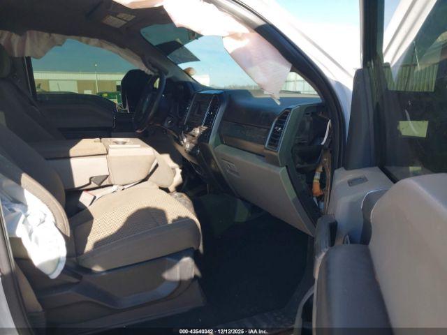 Ford F-350 Xlt Image 4