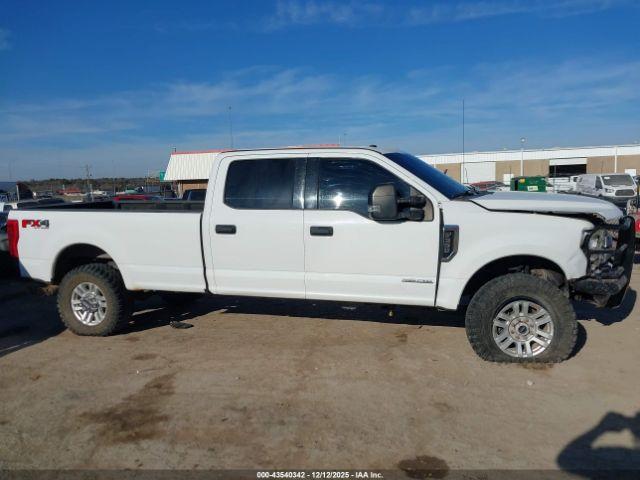 Ford F-350 Xlt Image 11