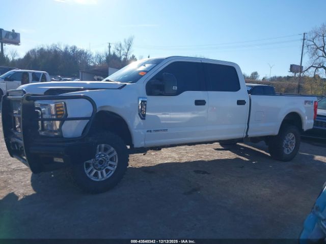 Ford F-350 Xlt Image 8