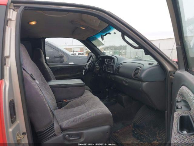 Dodge Ram 1500 St Image 10