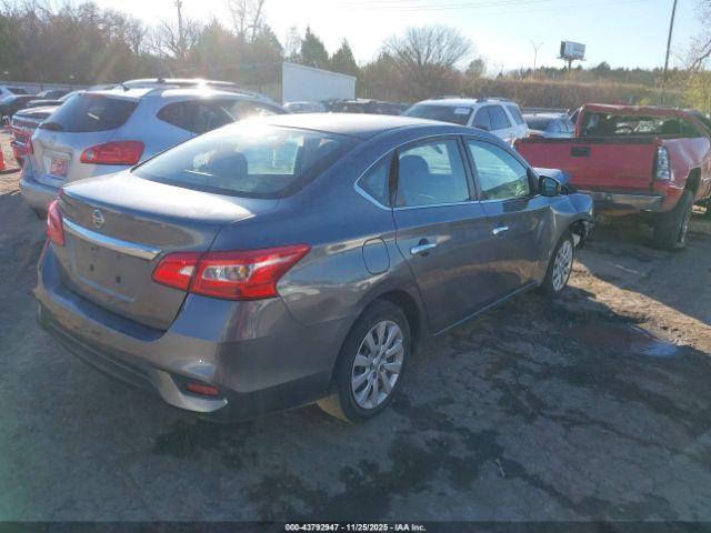 Nissan Sentra S Image 3