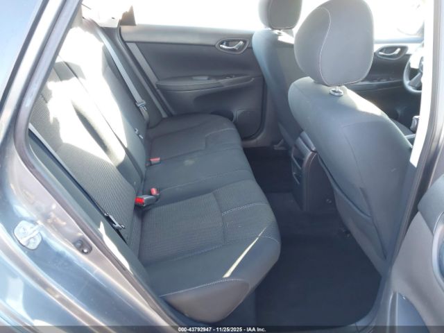 Nissan Sentra S Image 9