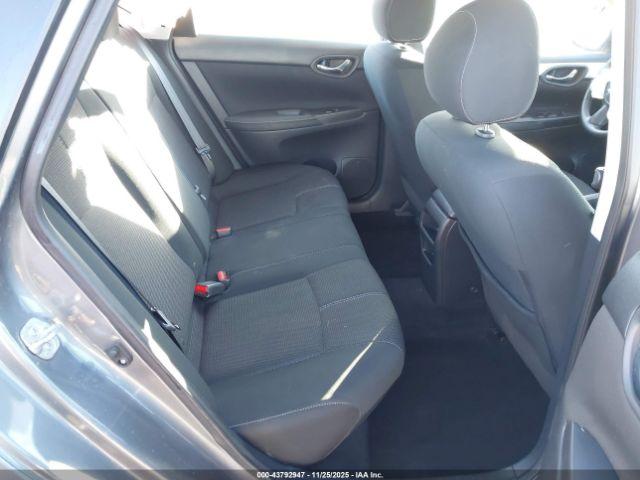 Nissan Sentra S Image 9