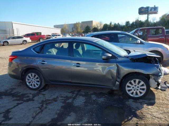 Nissan Sentra S Image 6