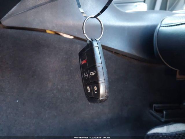 Chrysler 300c Image 9