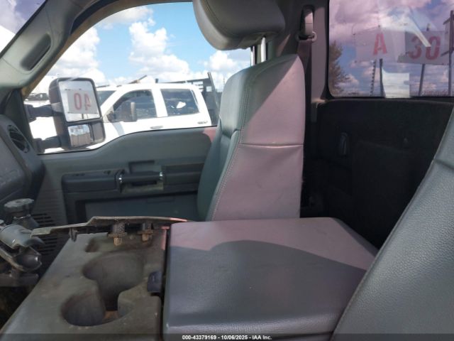 Ford F-550 Xl Image 10