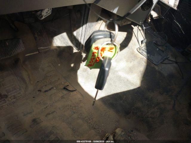 Ford F-550 Xl Image 3