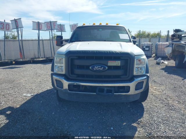 Ford F-550 Xl Image 12