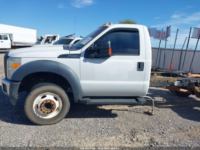 Ford F-550 Xl Image 14