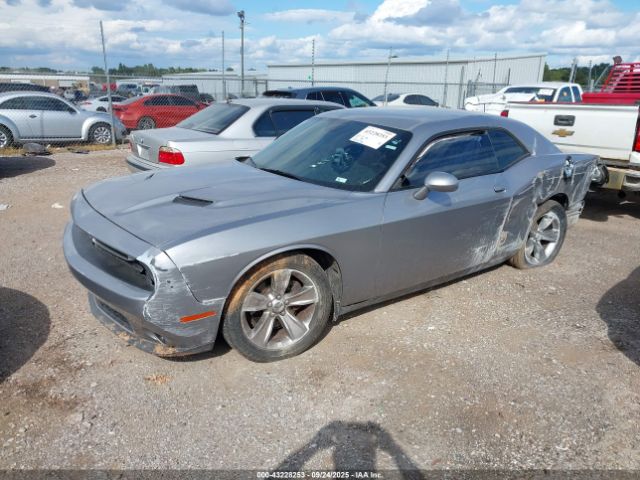 Dodge Challenger Sxt Image 2