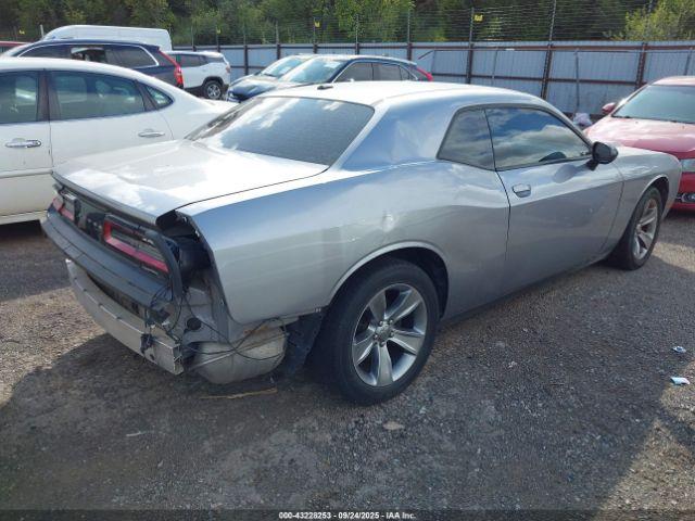Dodge Challenger Sxt Image 5