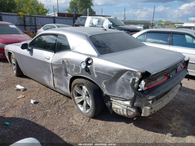 Dodge Challenger Sxt Image 16