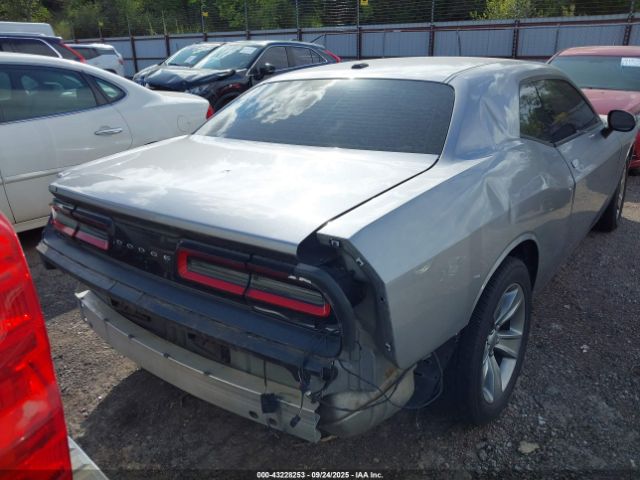 Dodge Challenger Sxt Image 17