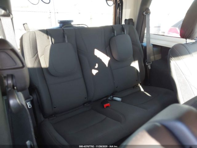 Jeep Wrangler Sport S 4x4 Image 9