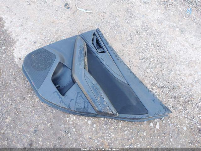 Subaru Impreza 2.0i Image 11