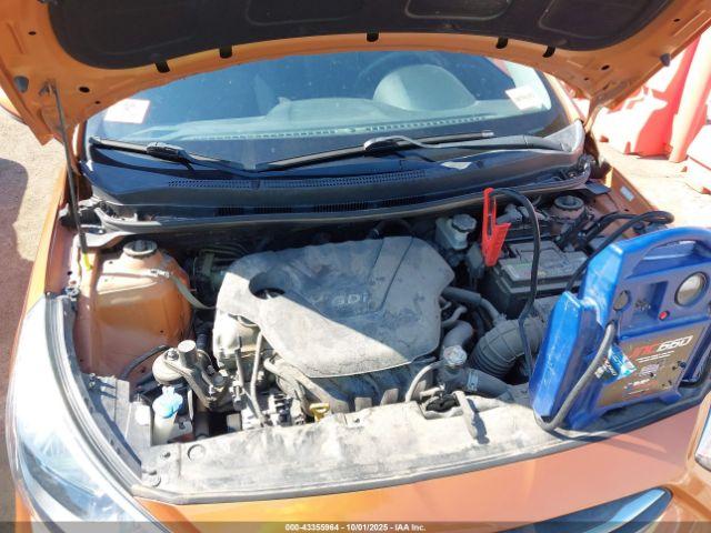 Hyundai ACCENT Se Image 8