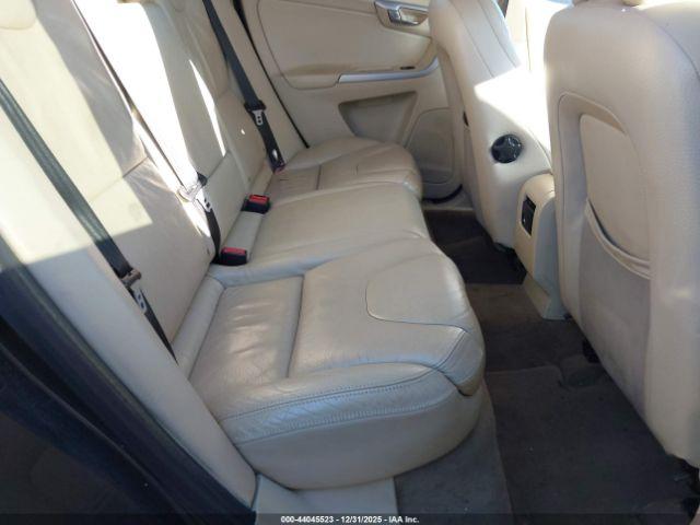 Volvo XC60 3.2 Image 7